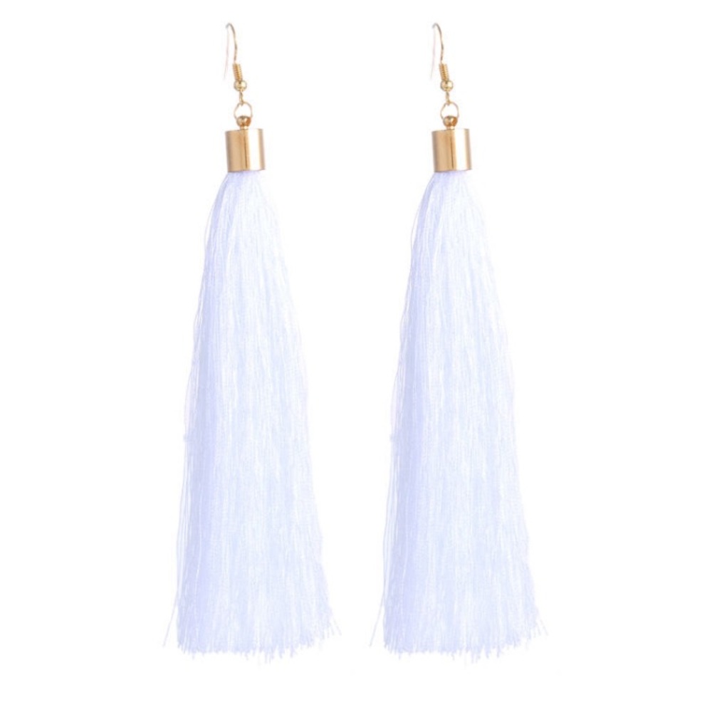 ✨Sale✨Beautiful White Long Tassel Earrings